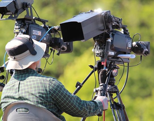 鄭州廣告片拍攝制作：定制企業(yè)宣傳片的價(jià)格說(shuō)明